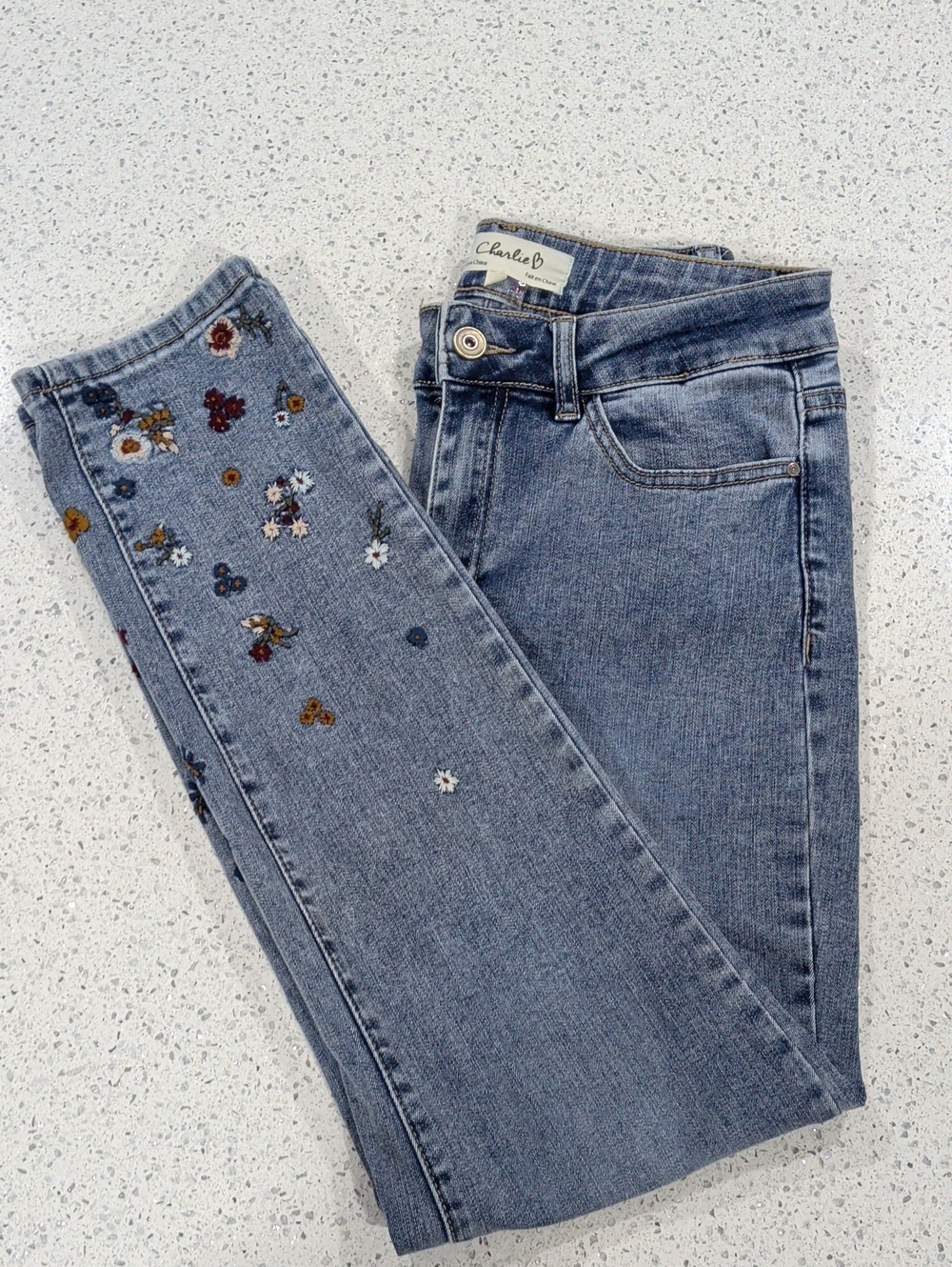 Charlie B Light Wash Embroidered Women’s Jeans - Blue
